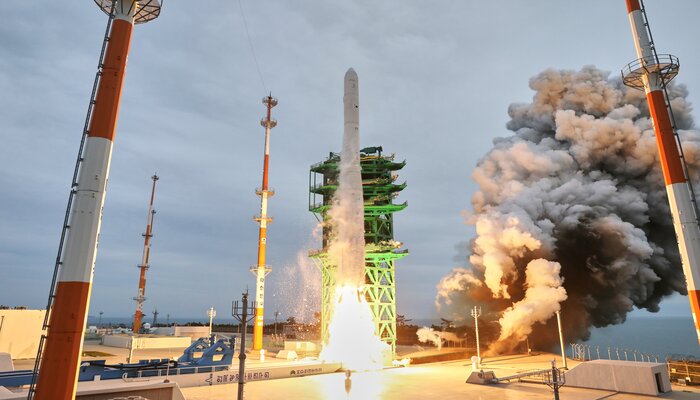 Corea lanza ocho satélites de demostración tecnológica