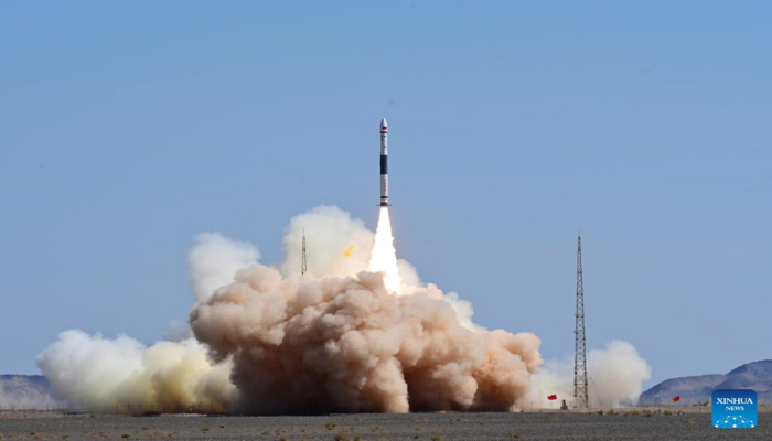 China lanza satélite experimental a bordo de un lanzador comercial