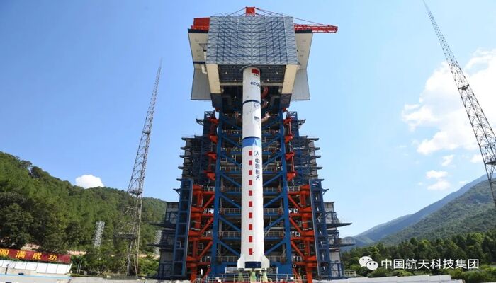 China lanza tres satélites de observación terrestre