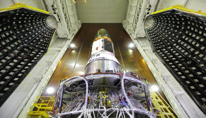 La agencia espacial india lanza siete satélites para Singapur