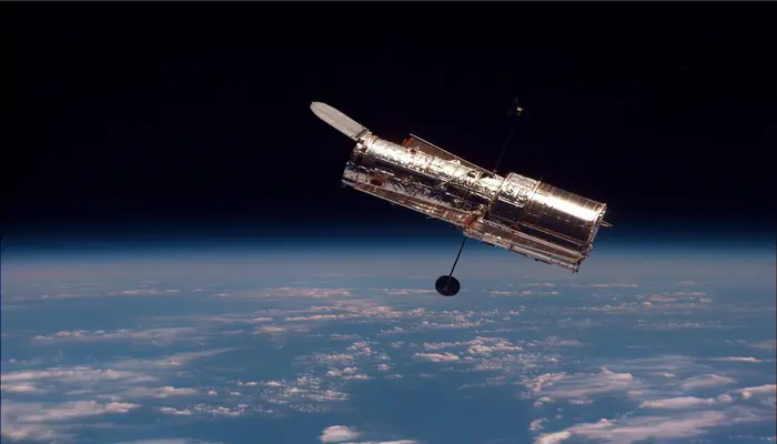 El telescopio Hubble suspende operaciones por problema en un giroscopio