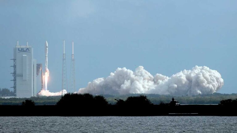 Jóvenes mexicanos llevan el experimento “MCB-1” a la Estación Espacial Internacional