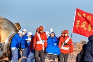 La cápsula de retorno de la nave Shenzhou 19 aterrizó